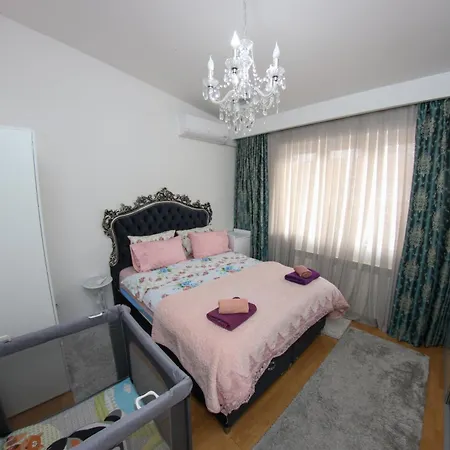 Emerald Elegant Apartman *